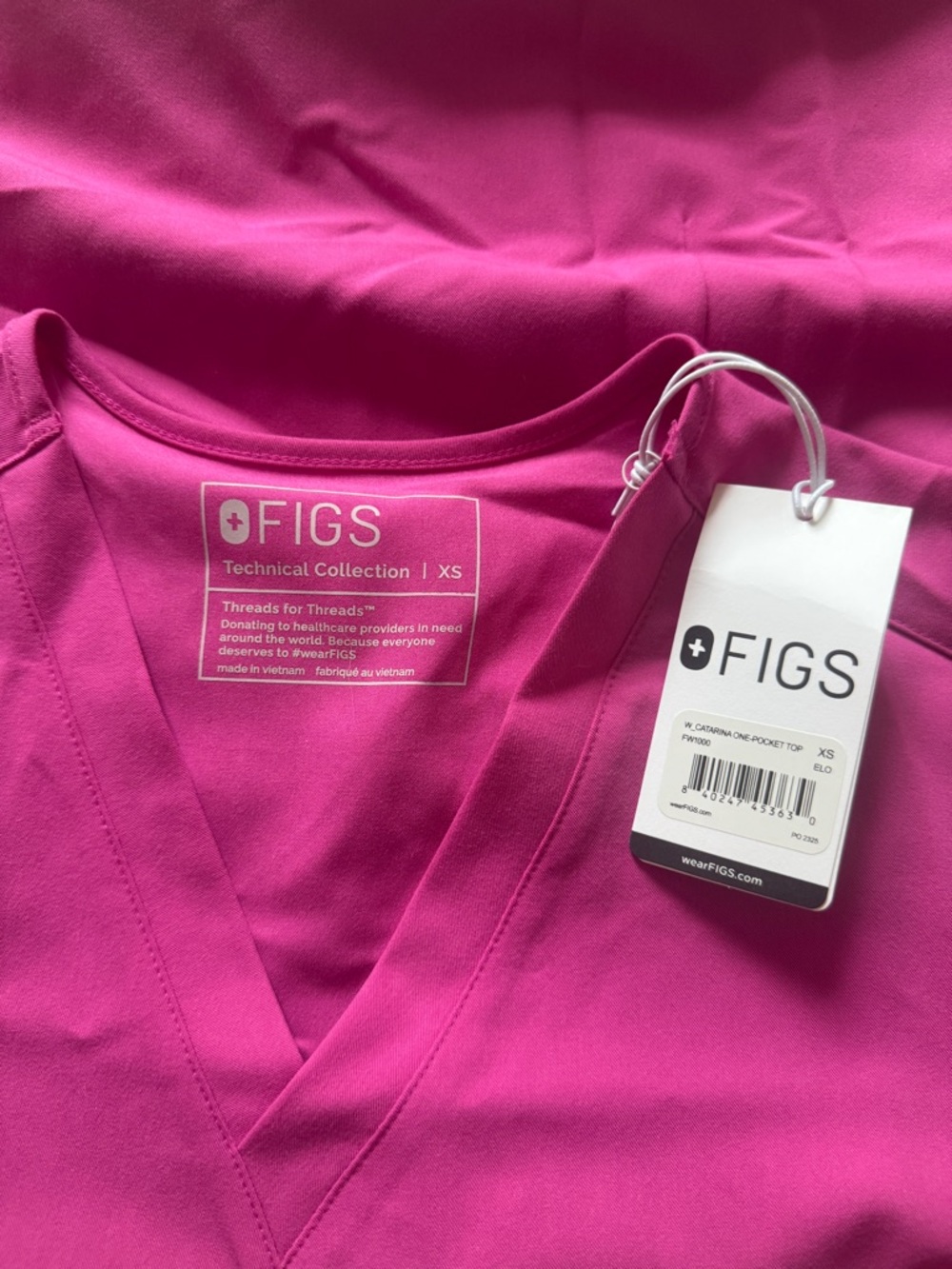 Figs V-Neck Scrub Top - Magenta